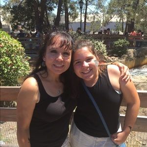 Meet your Posher, Apple